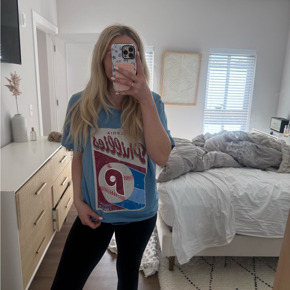 Phillies NWT new era tee L - Picture 5 of 6